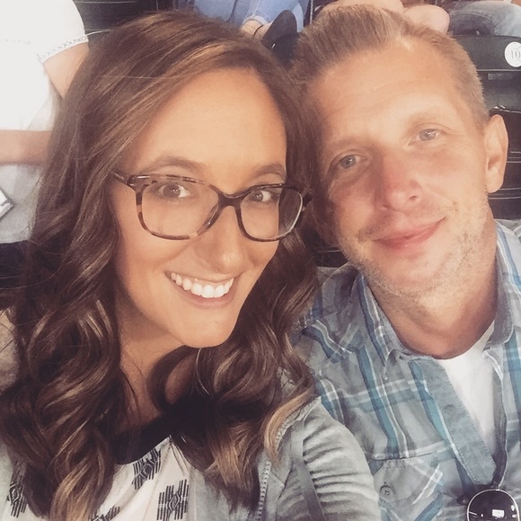 Meet your Posher, Kas - Picture 2 of 4